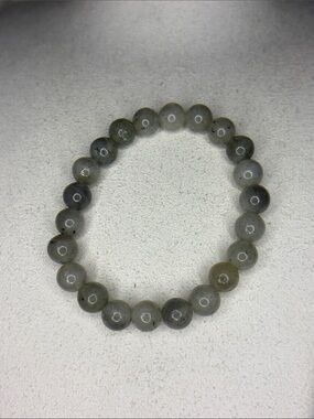 Labradorite Bead Stretch Bracelet - Gray-Green Round Beads